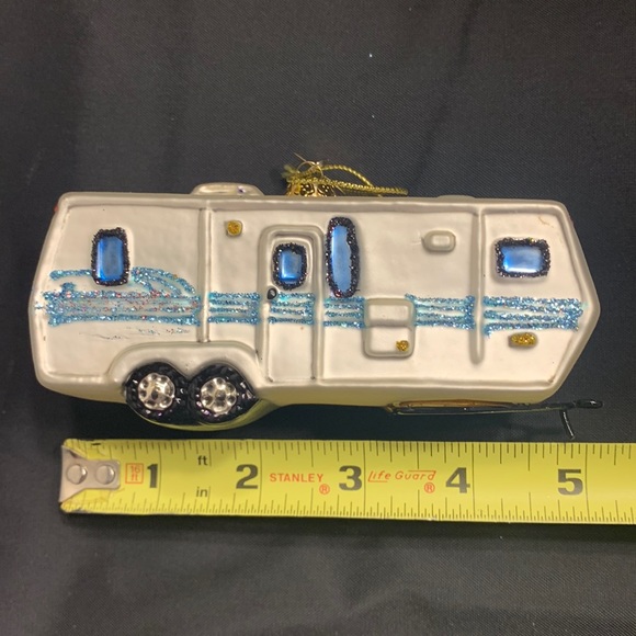 🎄Bronner’s Glass Travel Trailer Christmas Holiday Ornament - Picture 12 of 15